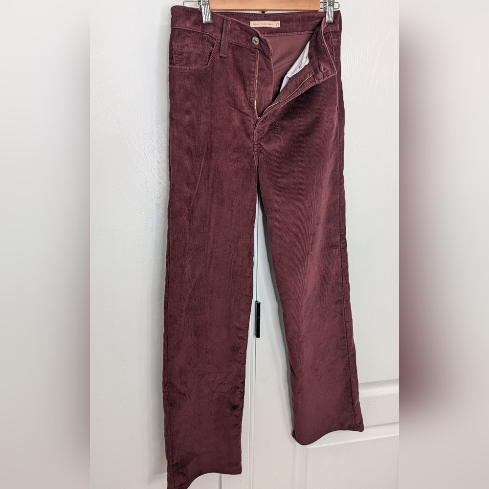 Levi's Straight-Leg Corduroy Pants in Burgundy